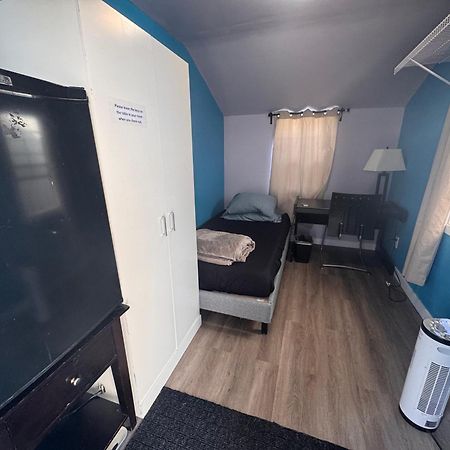 Ranny'S Private Rooms YYC Exterior foto