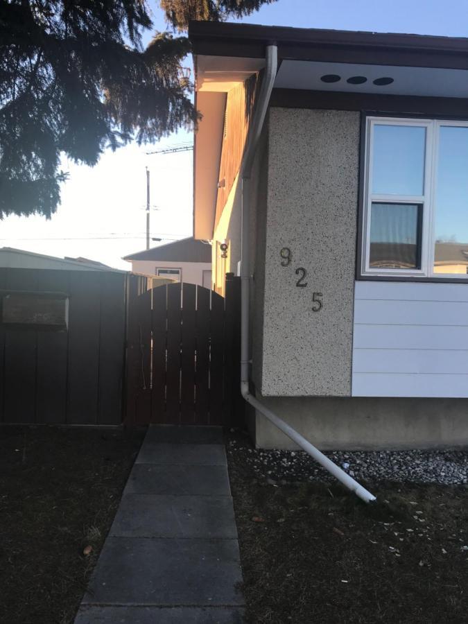 Ranny'S Private Rooms YYC Exterior foto